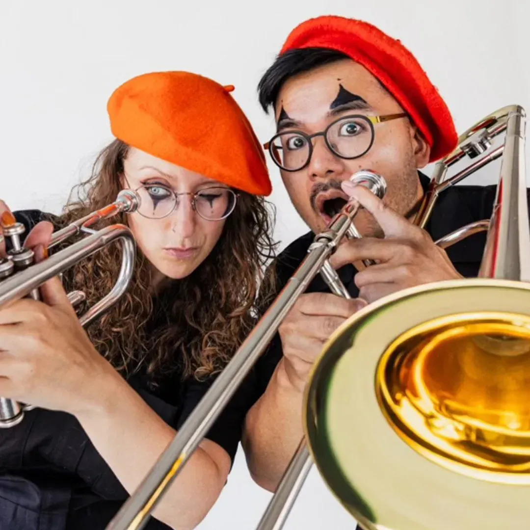 Photo du Duo ÉK avec leur instruments