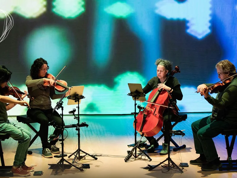Photo du quatuor Bozzini sur scène