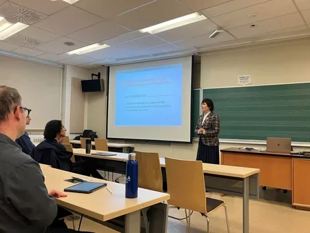 cours de maître d'Alla Zagaykevych « Les principes de l'orchestration dans les oeuvres instrumentales avec l'électroniques »  à la Faculté de Musique de l'Udem, 30 novembre 2022